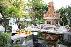 มทร.พระนคร จัดพิธีสักการะสิ่งศักดิ์สิทธิ์ประจำศูนย์ เสริมมงค ... พารามิเตอร์รูปภาพ 6